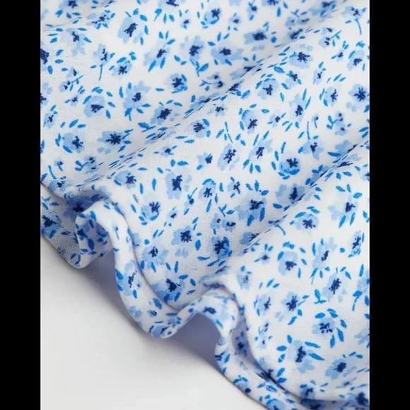 H&M High Waist Dainty Blue and White Floral Skirt - Picture 7 of 10